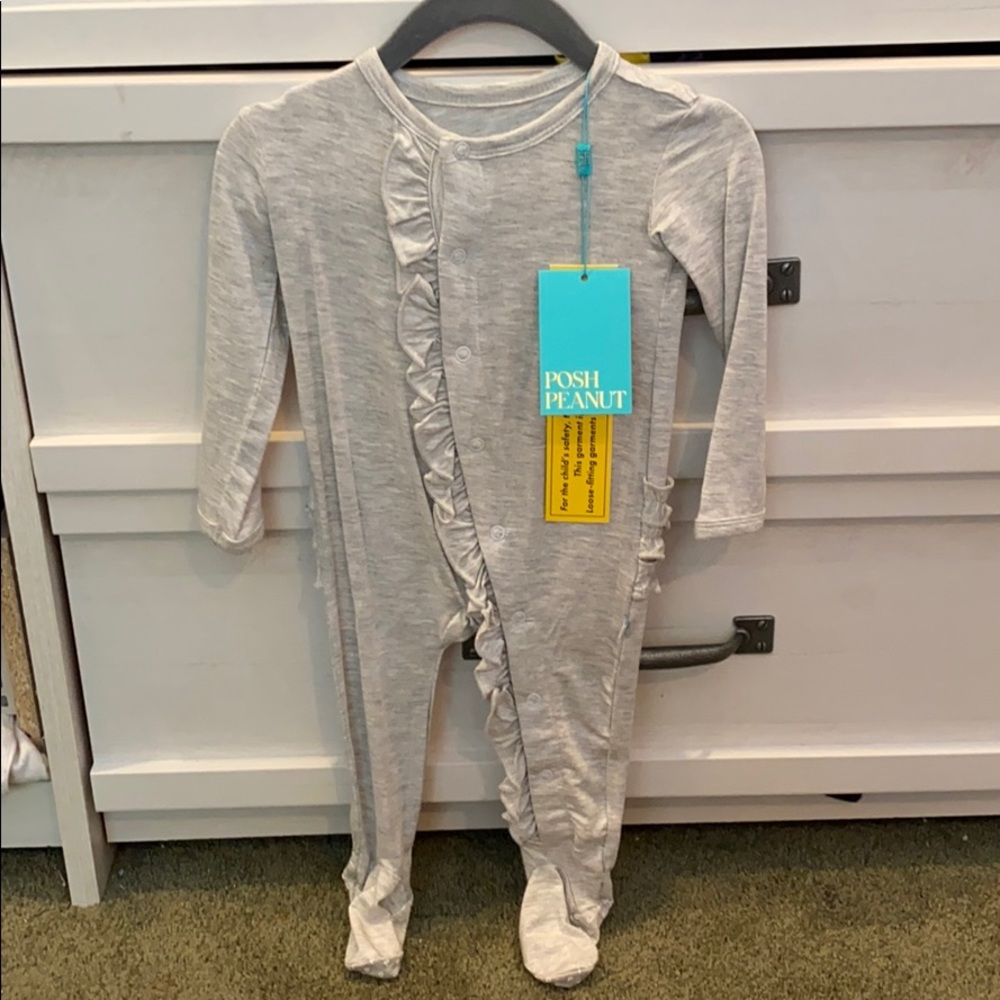 NWT posh peanut heather grey ruffle snap footie
